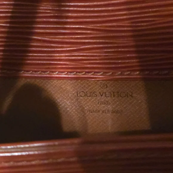 Louis vuitton epi Leather Crossbody Bag - Picture 7 of 11